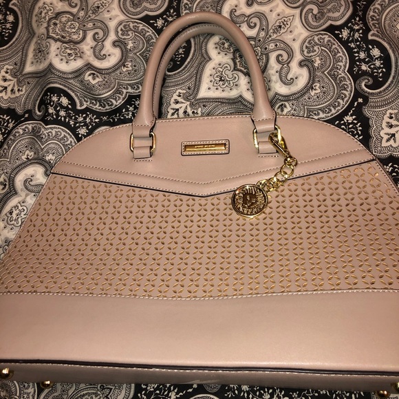 Anne Klein purse - Picture 1 of 7